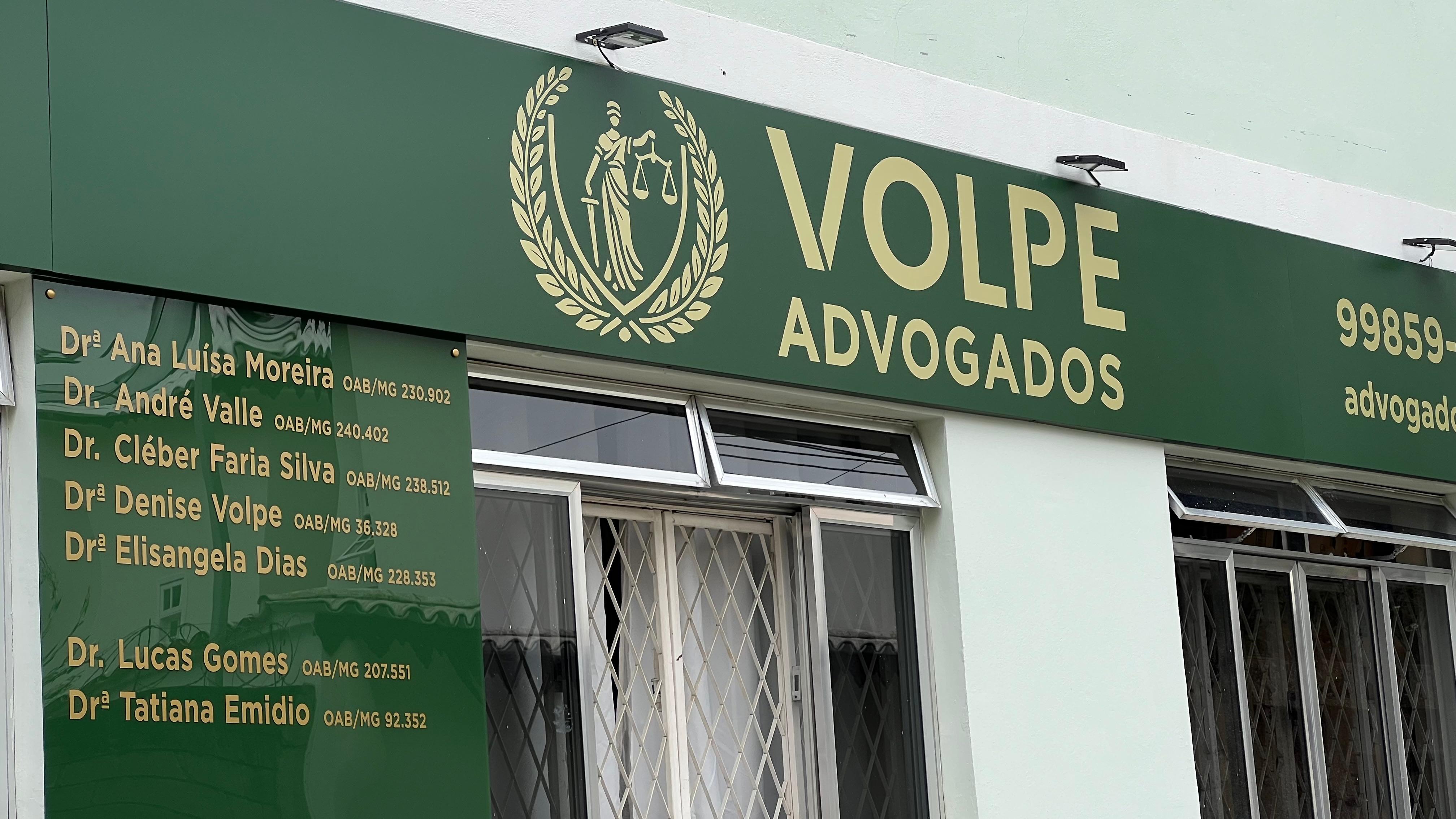 Vídeo: com equipe multidisciplinar, Volpe Advogados é inaugurada em Santos Dumont